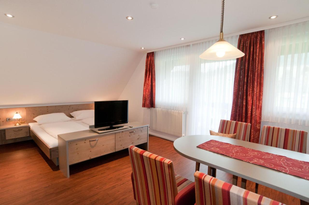 Zum Loewen - Unteres Wirtshaus Hotel Titisee-Neustadt