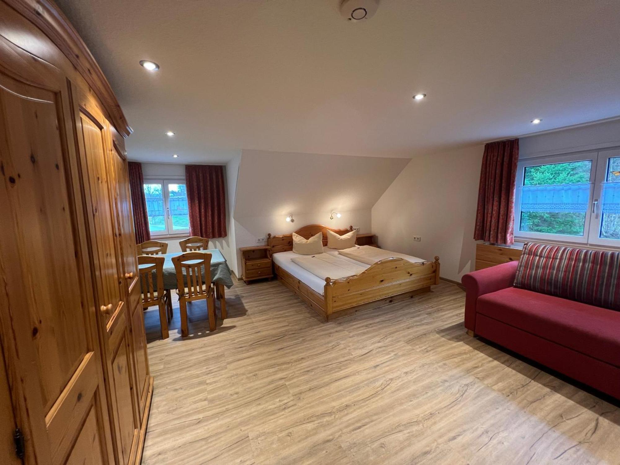 Zum Loewen - Unteres Wirtshaus Hotel 3*